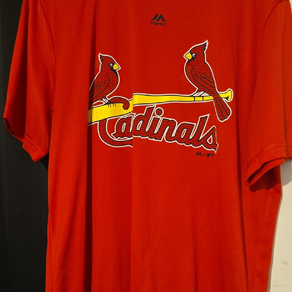Majestic Red Cardinals Graphic Tee